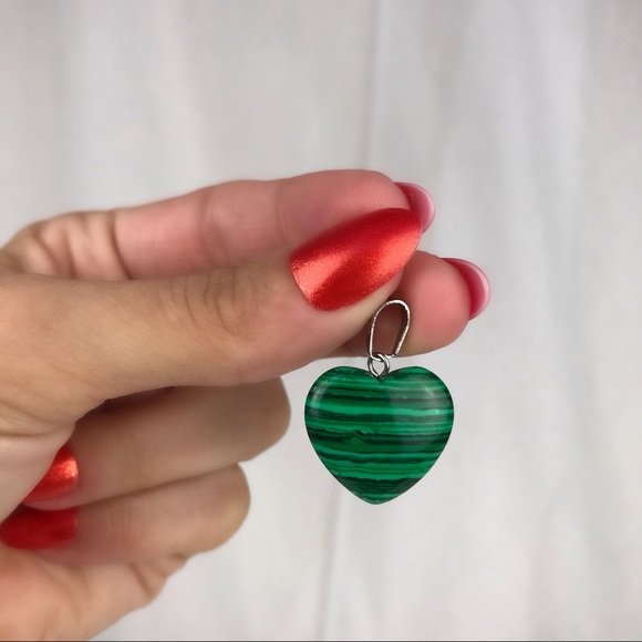 🚫SOLD🚫 NWOT Malachite Heart Shaped Pendant Green - Picture 3 of 16
